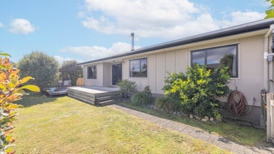 178 Parekaawa Drive, Motuoapa - Carousel 1