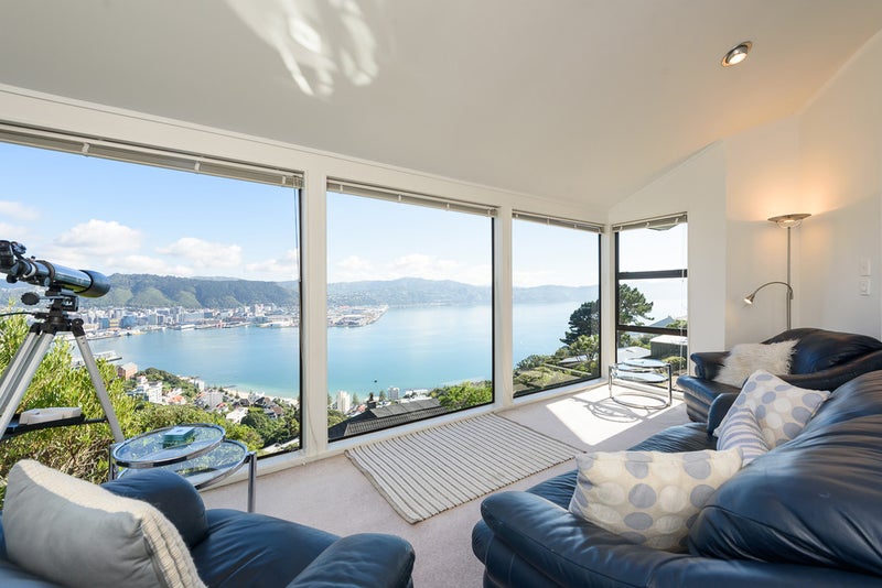 35 Robieson Street, Roseneath, Wellington - Carousel 1