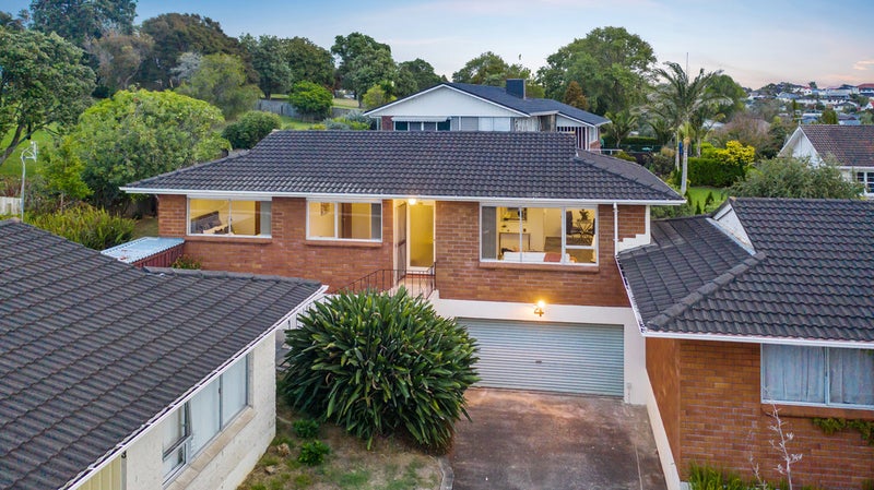 4/38 Littlejohn Street, Hillsborough, Auckland - Carousel 1