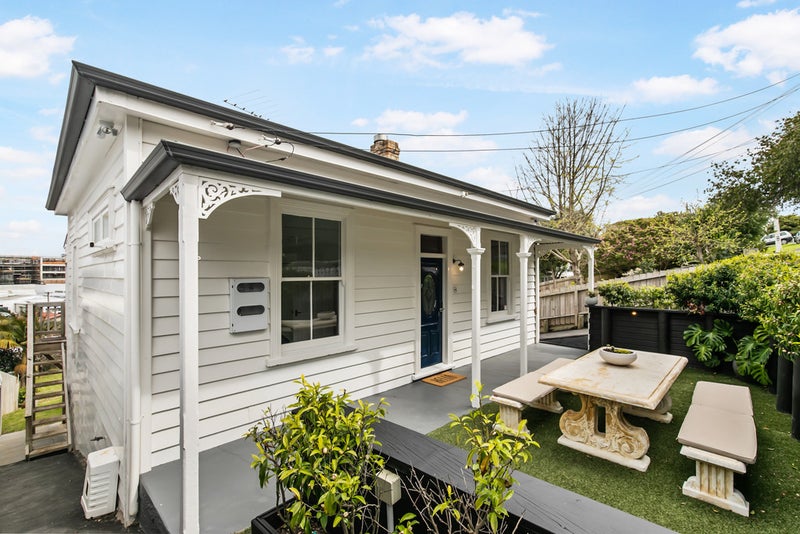 16 Quadrant Road, Onehunga, Auckland - Carousel 1