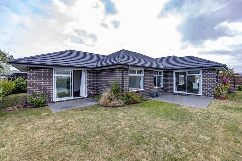 28 Stallion Avenue, Aidanfield, Christchurch - Carousel 2