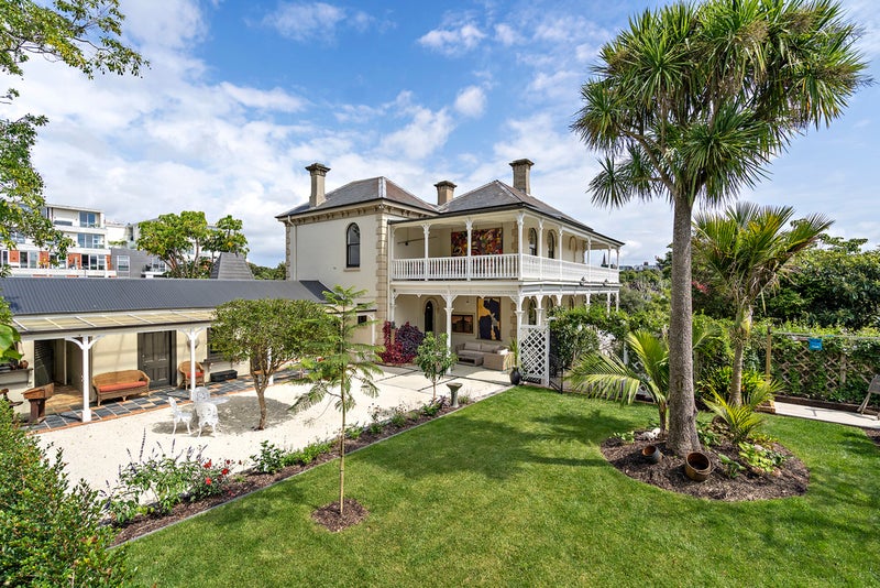 16 Huntly Avenue, Grafton, Auckland - Carousel 1