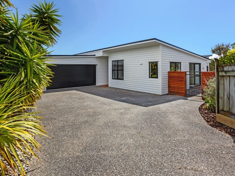 18 Rifleman Lane, Paraparaumu Beach, Paraparaumu - Carousel 2