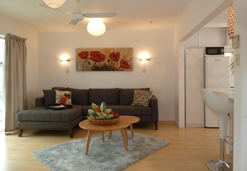 1/202 Warwick Road, Mayfair, Hastings - Carousel 1