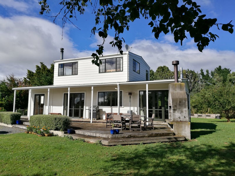 8 Pukio Road, KAHUTARA, FEATHERSTON - Carousel 2