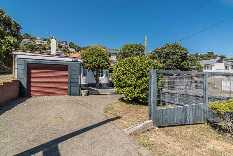 130 Darlington Road, Miramar, Wellington - Carousel 1