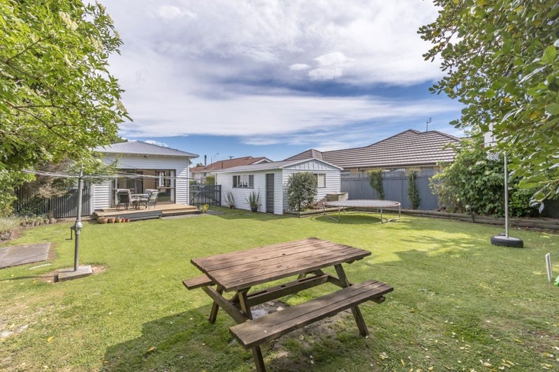 24 Frankleigh Street, Somerfield, Christchurch - Carousel 12