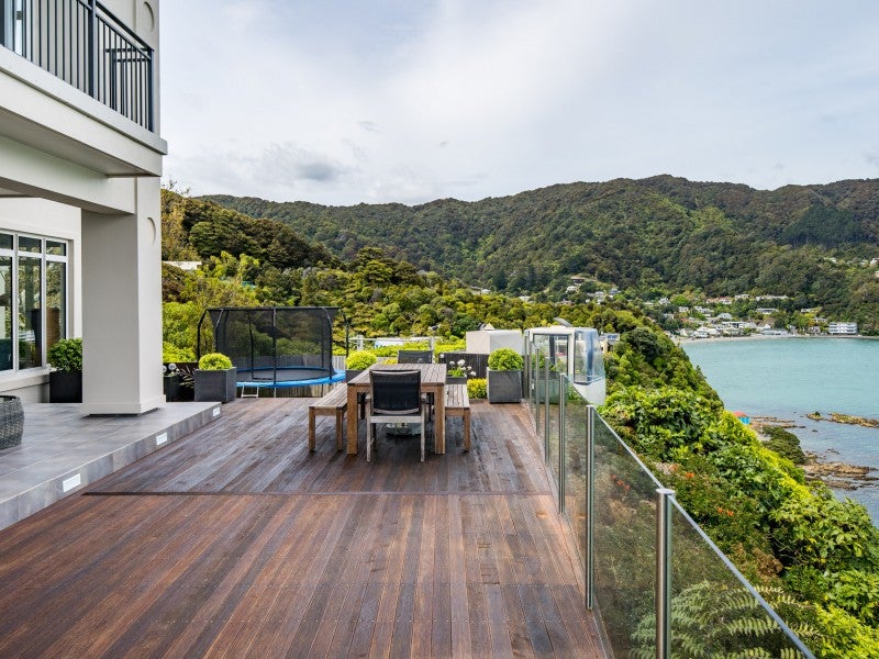 117 Marine Drive, Sorrento Bay, Lower Hutt - Carousel 2