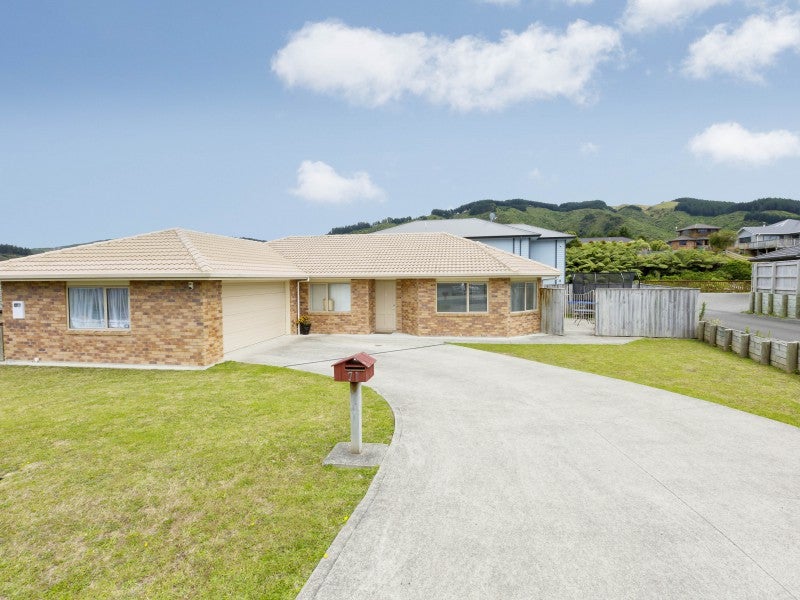 71 Percy Kinsman Crescent, Riverstone Terraces, Upper Hutt - Carousel 2