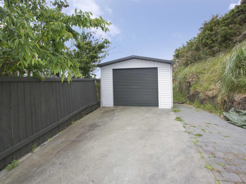 143 Tirohanga Road, Tirohanga, Lower Hutt - Carousel 19