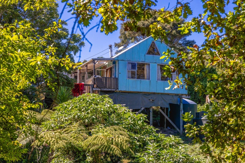 67 Onetangi Road, Onetangi, Waiheke Island - Carousel 1