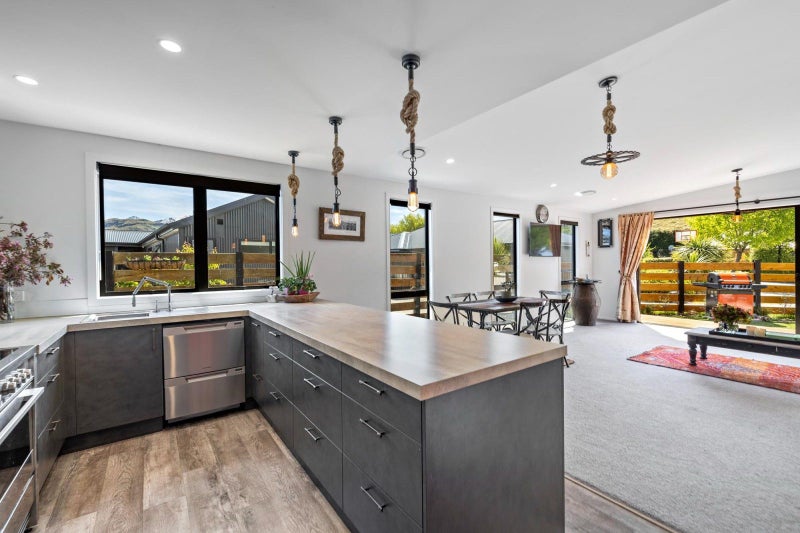 2 Mulbury Way, Lower Shotover, Queenstown - Carousel 2