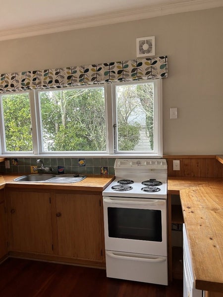 14 Kuratawhiti Street, Greytown - Carousel 2