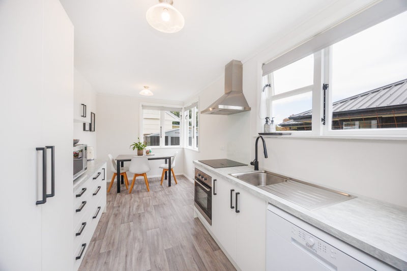 32 Leicester Street, Terrace End, Palmerston North - Carousel 2