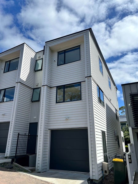 12 Mohaka Way, Albany Heights, Auckland - Carousel 1