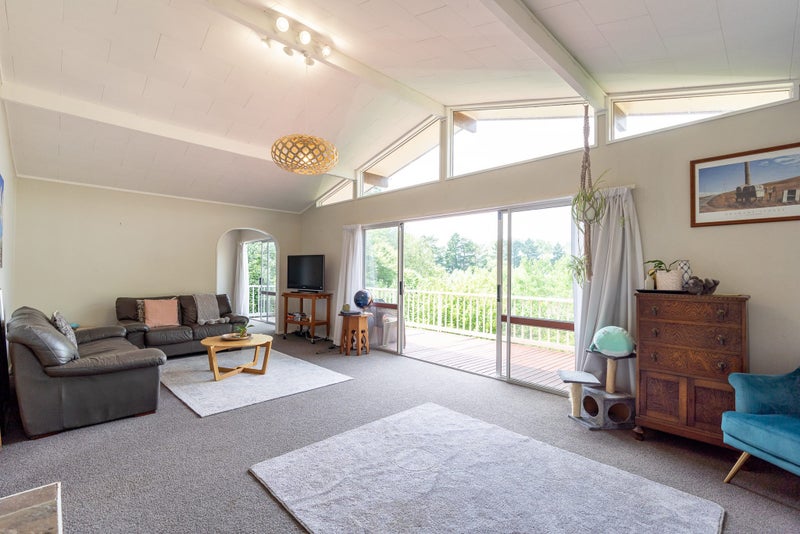 4 Sharon Place, Awapuni, Palmerston North - Carousel 2