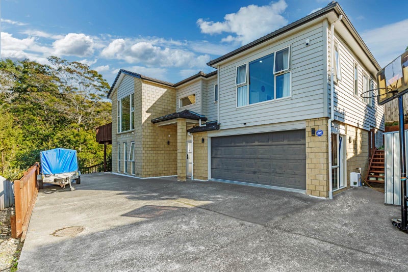 16A Wychwood Avenue, Henderson Valley, Auckland - Carousel 2