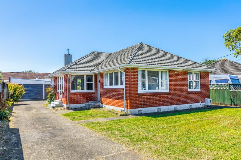 11 Brees Street, Epuni, Lower Hutt - Carousel 1