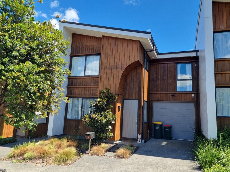 8 Quarters Lane, Beachlands, Auckland - Carousel 1