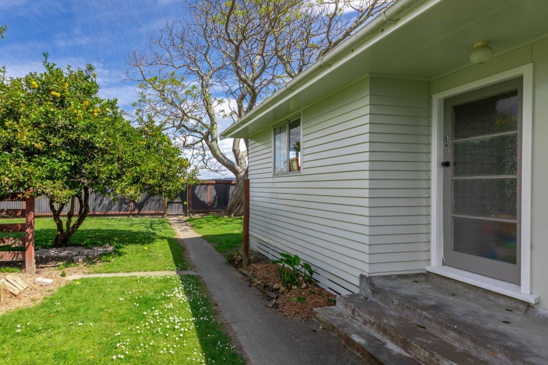 38 Hislop Avenue, Onekawa, Napier - Carousel 2