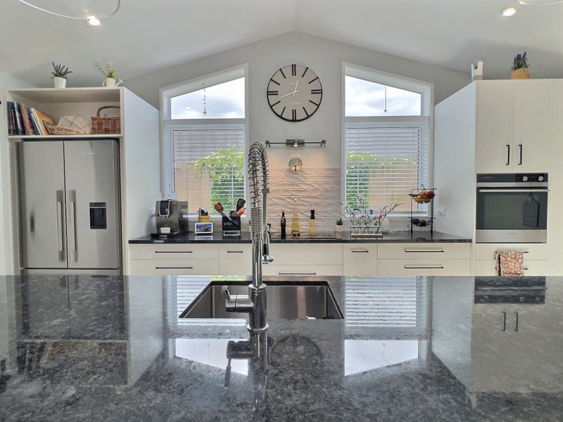 36 Wai Terrace, Wharewaka, Taupo - Carousel 2