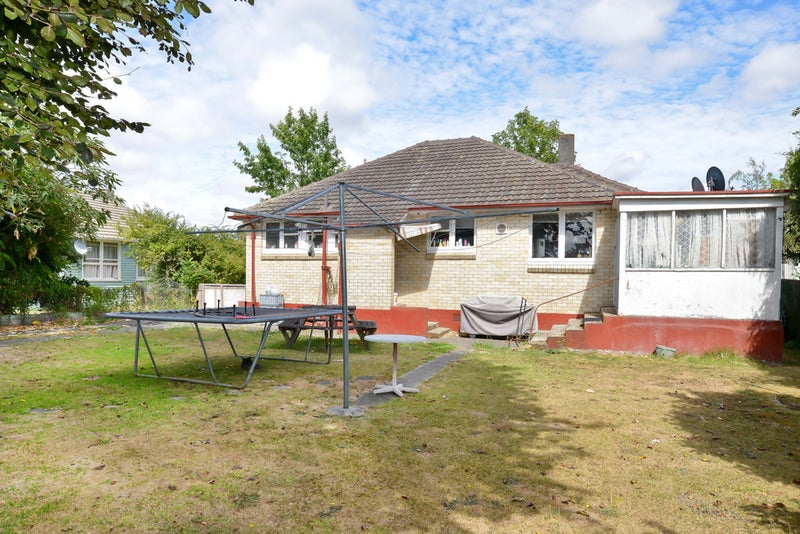 52 Kenney Crescent, Fairfield, Hamilton - Carousel 14