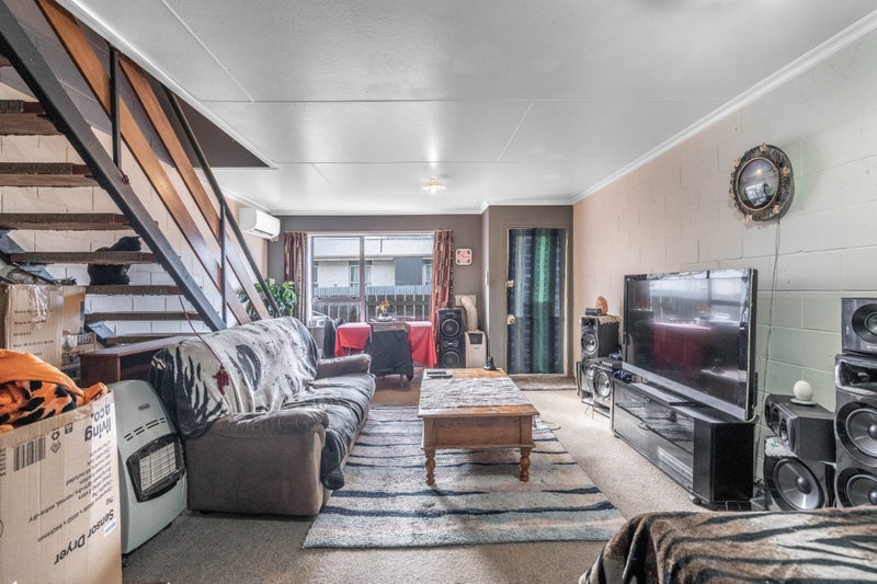 3/156 Earn Street, Appleby, Invercargill - Carousel 1