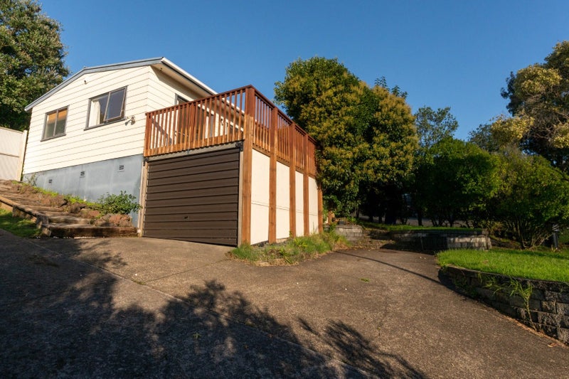 2/59 Santiago Crescent, Unsworth Heights, Auckland - Carousel 9