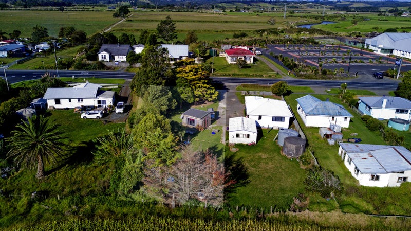 224 State Highway 1, Awanui - Carousel 1