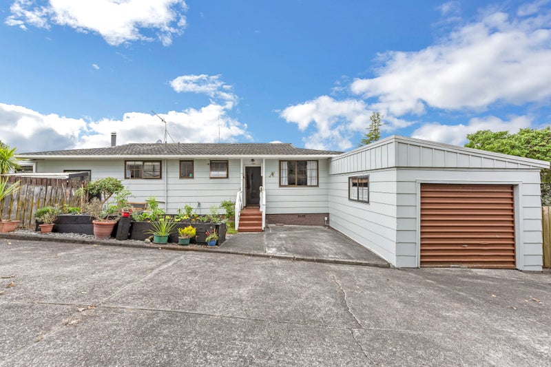 3 Denarius Lane, Glendene, Auckland - Carousel 1