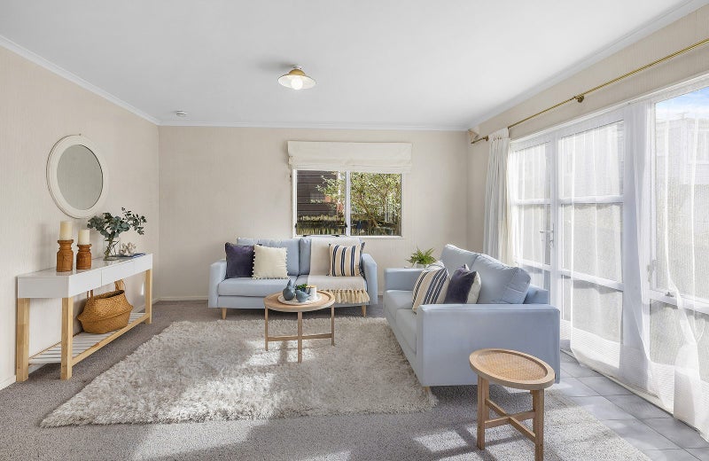 21F Millward Street, Newtown, Wellington - Carousel 1