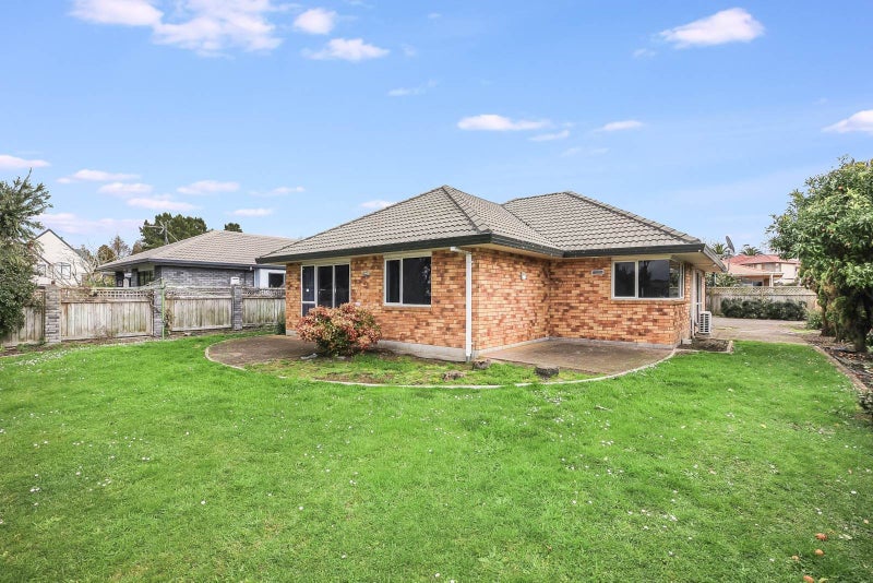 24 Heritage Avenue, Chartwell, Hamilton - Carousel 2
