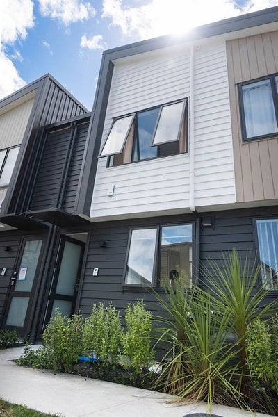 28 Elm Street, Avondale, Auckland - Carousel 2