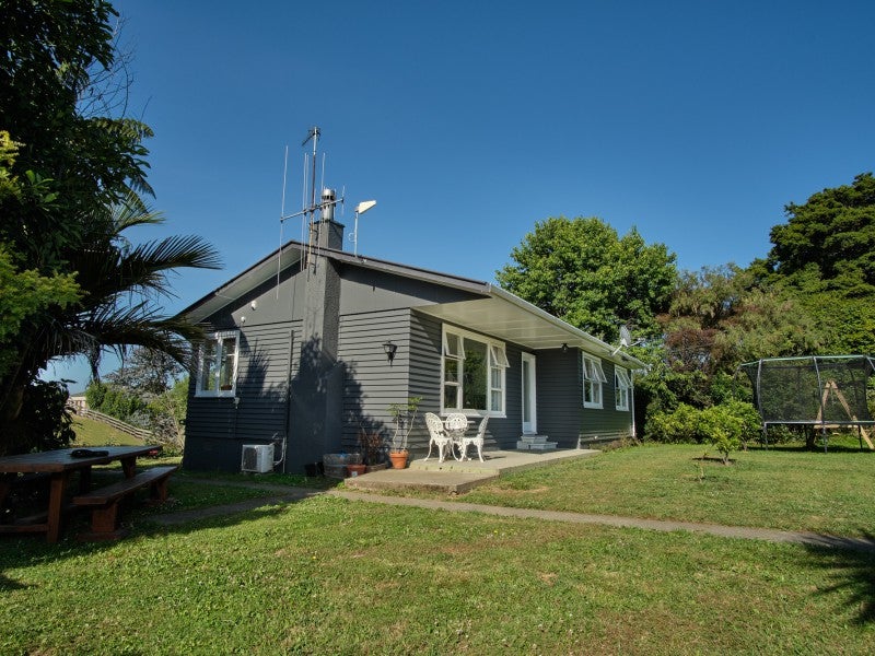 5 Victoria Terrace, Ohau, Levin - Carousel 2