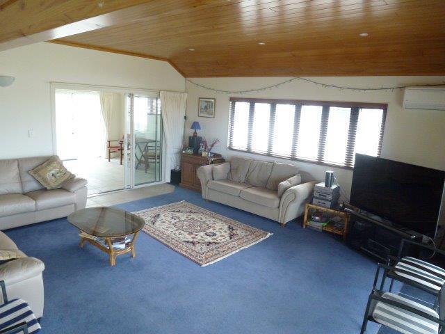 207 Beverley Terrace, Whangamatā - Carousel 2