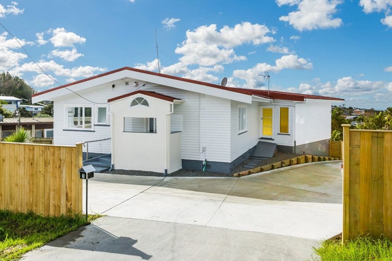 3 Clematis Avenue, Murrays Bay, Auckland - Carousel 1