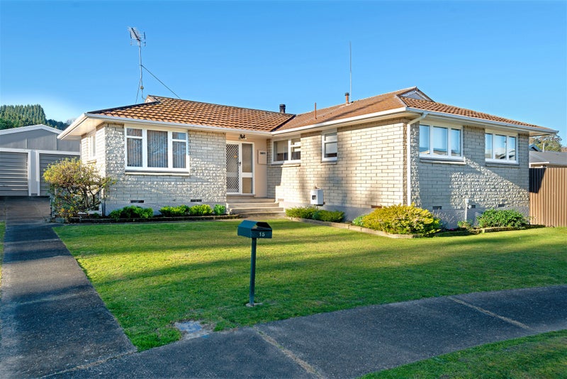 15 Edward Street, Mangapapa, Gisborne - Carousel 1