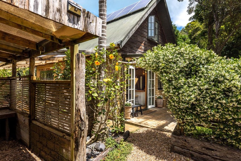 19 Ridge Road, Oneroa, Waiheke Island - Carousel 2