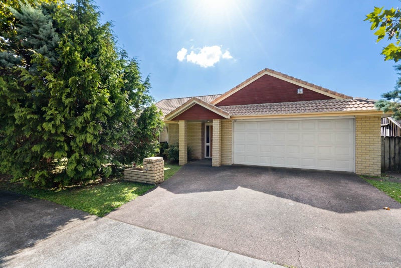 5 Lushington Place, Huntington Park, Auckland - Carousel 1