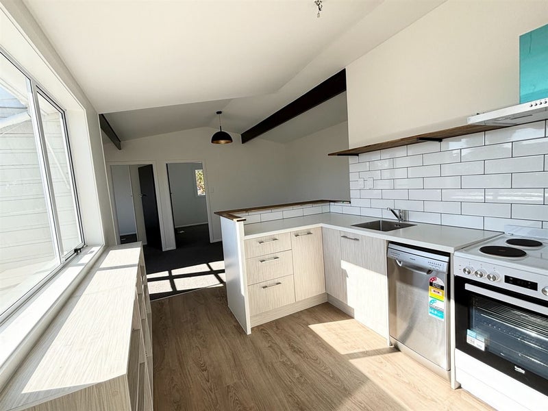 2/151 Estuary Road, South New Brighton, Christchurch - Carousel 2