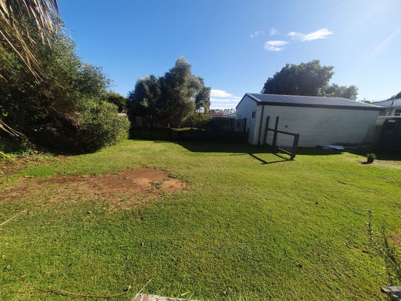 18 Bideford Street, Brooklands, New Plymouth - Carousel 4