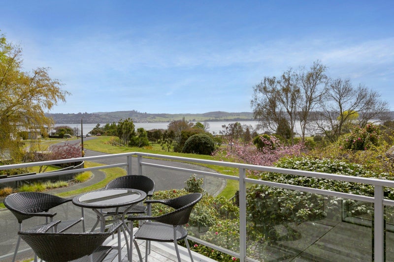 13 Pokaka Crescent, Wharewaka, Taupo - Carousel 2