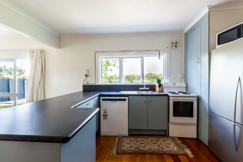 305 Leo Street, Akina, Hastings - Carousel 2