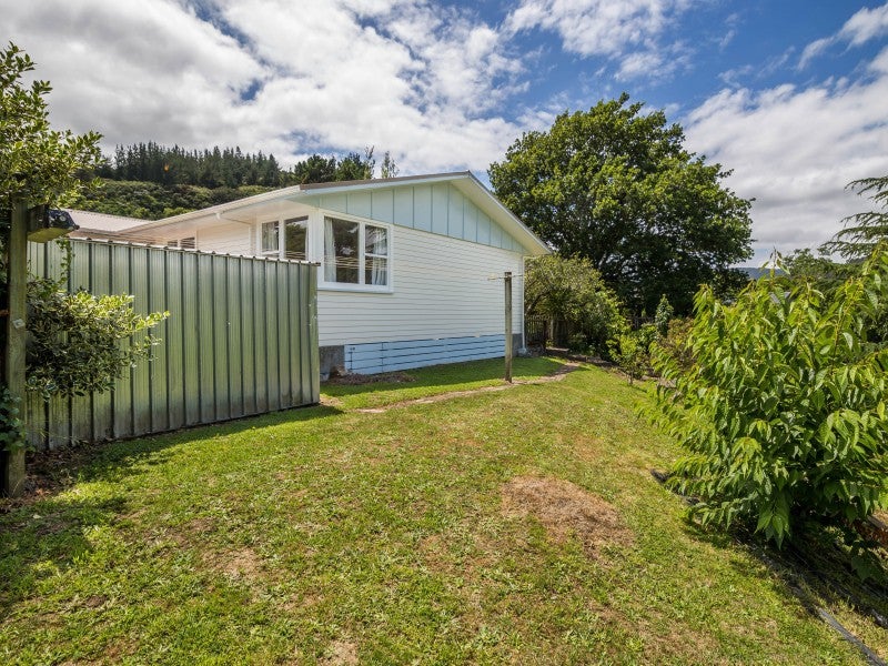 64 Gillespies Road, Birchville, Upper Hutt - Carousel 26