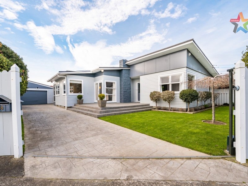 18 Tennyson Avenue, Avalon, Lower Hutt - Carousel 1