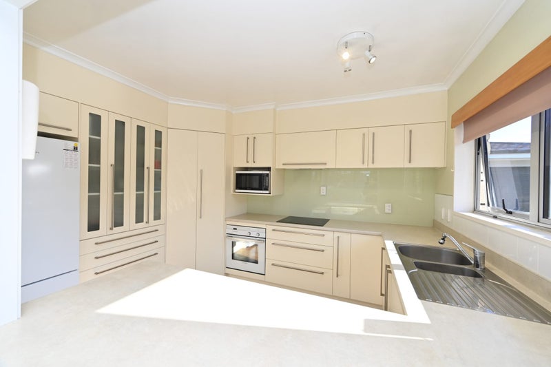 21 Konini Crescent, Pirimai, Napier - Carousel 2