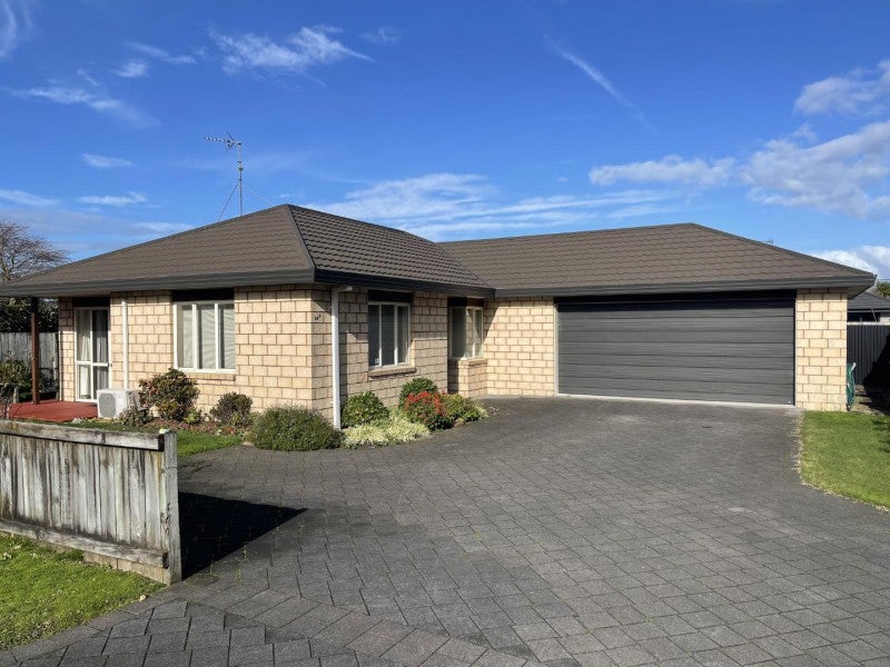 24A Brooklyn Road, Claudelands, Hamilton - Carousel 1