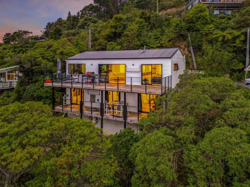28 Woodvale Grove, Fairfield, Lower Hutt - Carousel 2