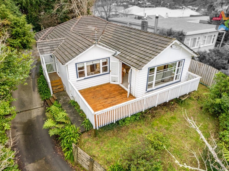 23 Kopara Grove, Stokes Valley, Lower Hutt - Carousel 2