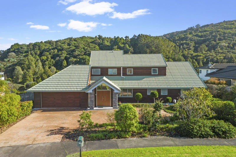 11 Mark Williams Place, Papakura - Carousel 1